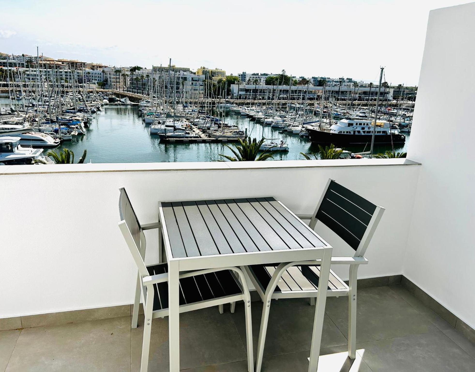 Studio Apt With Spectacular Views Of Lagos Marina Exterior photo