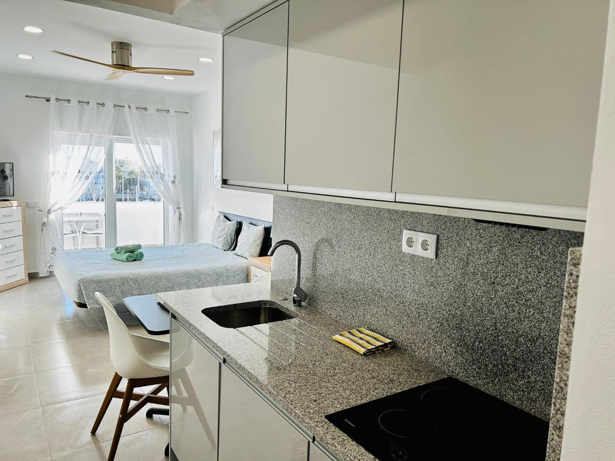 Studio Apt With Spectacular Views Of Lagos Marina Exterior photo