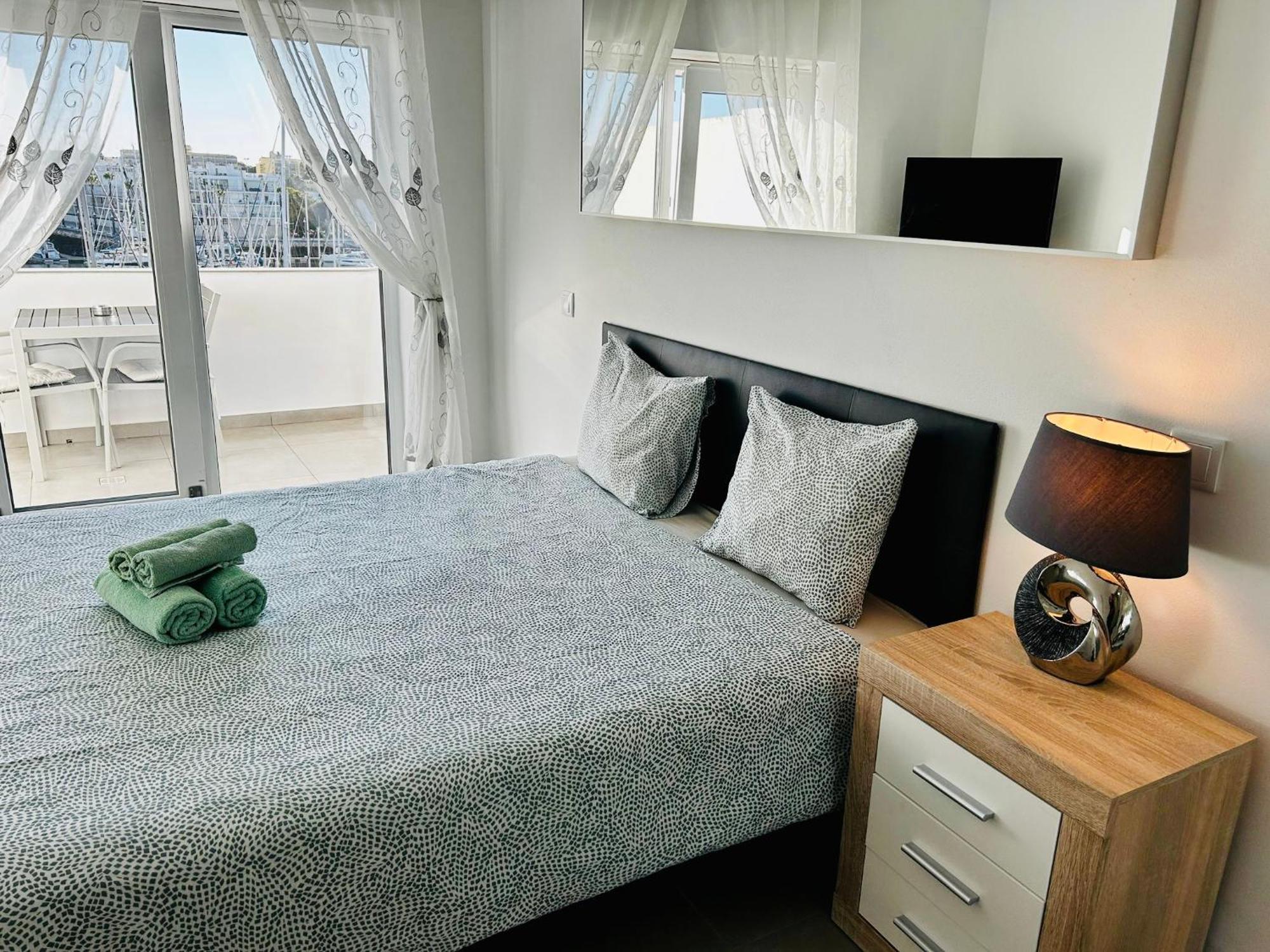 Studio Apt With Spectacular Views Of Lagos Marina Exterior photo